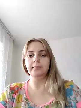 Lady nice cat online show from January 2025 08:02:01 AM