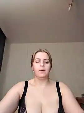 Lady nice cat online show from January 2025 04:02:01 PM