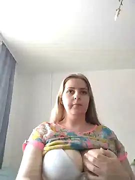 Lady nice cat online show from January 2025 04:20:01 AM