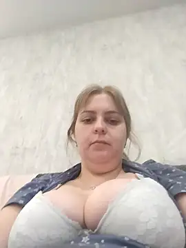 Lady nice cat online show from October 2025 04:30:01 PM