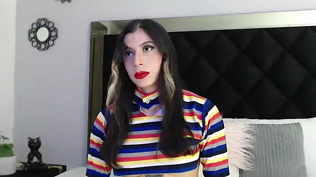 KinaCooper online show from September 2025 07:30:02 PM