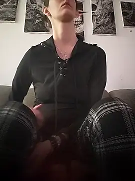 LauraBaby online show from April 2026 04:12:02 PM