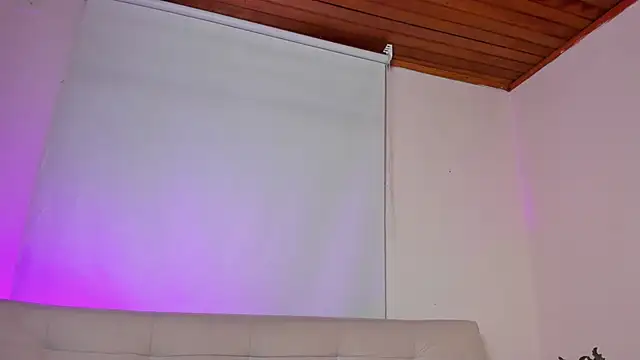 Snapshot of roselinedior chatting on January 2025 07:49:02 PM roselinedior online show from January 2025 07:49:02 PM