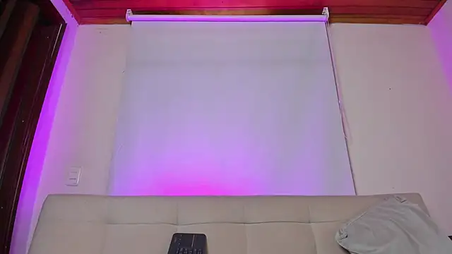 Snapshot of roselinedior chatting on January 2025 03:01:02 PM roselinedior online show from January 2025 03:01:02 PM