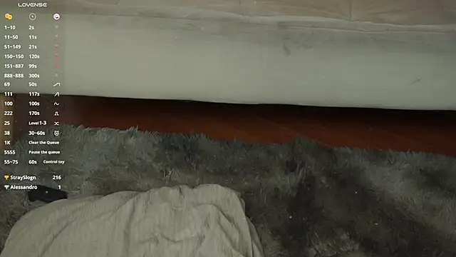 Snapshot of roselinedior chatting on March 2025 06:48:02 PM roselinedior online show from March 2025 06:48:02 PM