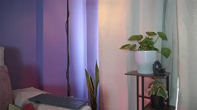 roselinedior online show from July 2026 05:16:02 PM
