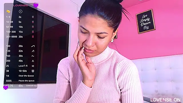 Snapshot of daddyissuesss_ chatting on March 2025 07:42:02 PM daddyissuesss online show from March 2025 07:42:02 PM