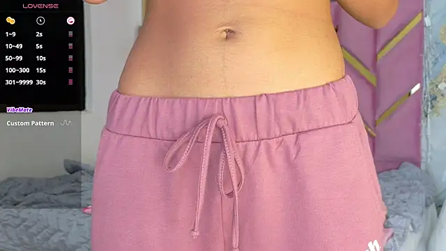 Snapshot of daddyissuesss_ chatting on September 2025 07:39:02 PM daddyissuesss online show from September 2025 07:39:02 PM