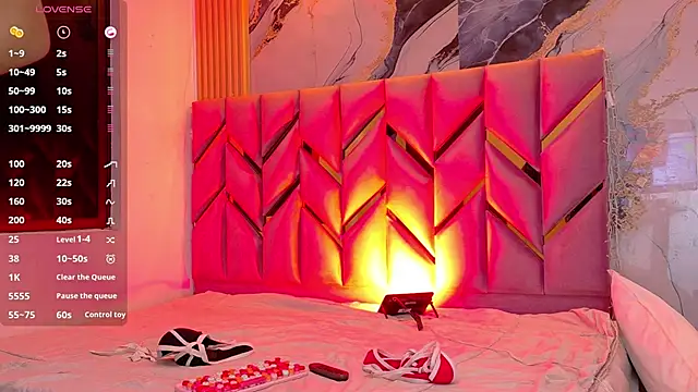 Snapshot of daddyissuesss_ chatting on September 2025 07:08:02 PM daddyissuesss online show from September 2025 07:08:02 PM