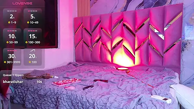 Snapshot of daddyissuesss_ chatting on October 2025 07:36:02 PM daddyissuesss online show from October 2025 07:36:02 PM