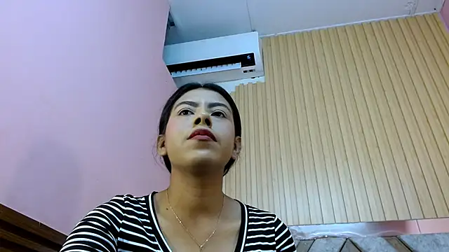 VeronicaRobles online show from October 2025 09:15:02 PM