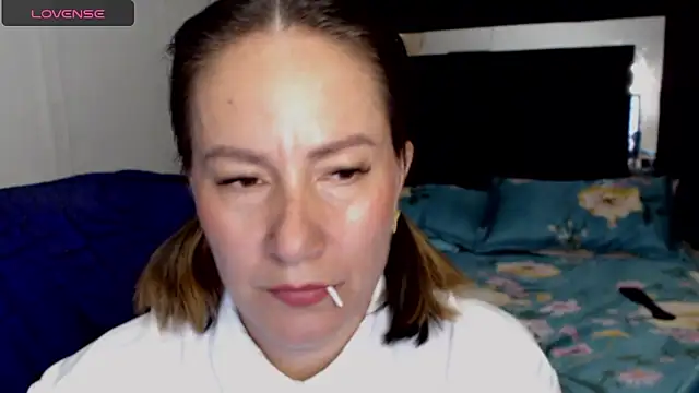 Snapshot of CATRINA-83 chatting on May 2026 04:04:02 PM CATRINA-83 online show from May 2026 04:04:02 PM