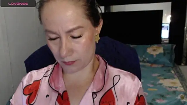 Snapshot of CATRINA-83 chatting on May 2026 12:13:02 PM CATRINA-83 online show from May 2026 12:13:02 PM