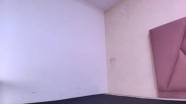 arl chloee online show from October 2025 03:01:02 AM