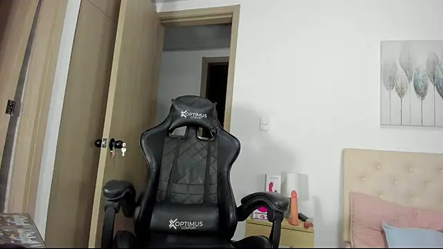 brenda x 69 online show from November 2025 01:05:01 AM