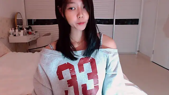 -Lucky Girl online show from September 2025 03:17:02 AM