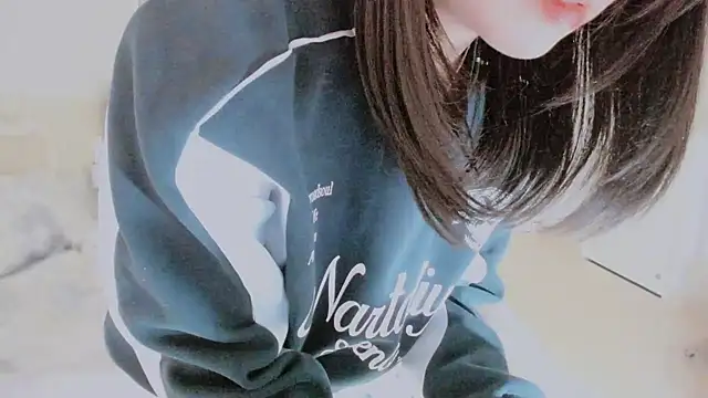 Snapshot of -Lucky_Girl chatting on October 2025 02:15:01 PM -Lucky Girl online show from October 2025 02:15:01 PM