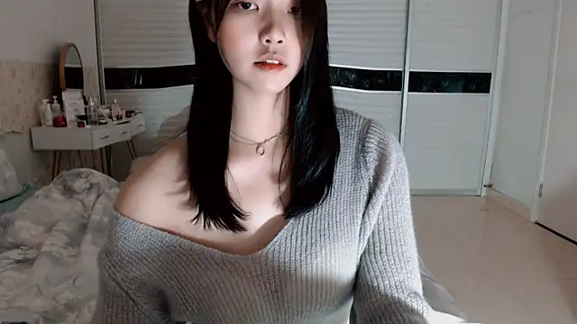 Snapshot of -Lucky_Girl chatting on October 2025 03:11:01 PM -Lucky Girl online show from October 2025 03:11:01 PM