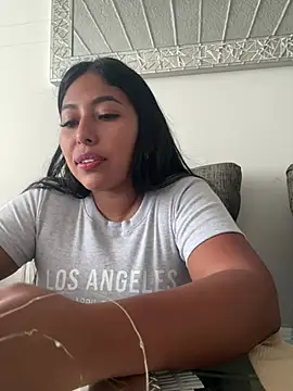 emmyjhonson07 online show from January 2026 06:55:02 PM