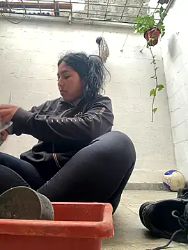 emmyjhonson07 online show from January 2026 01:48:02 PM