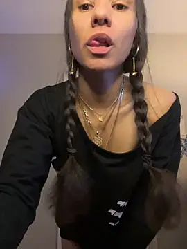  Neeka  online show from October 2025 03:17:02 AM