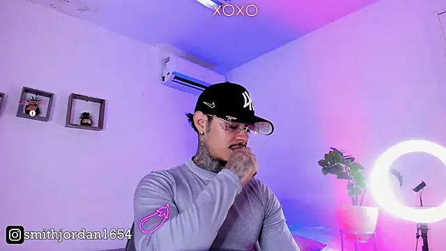 Snapshot of JordanSmiith_ chatting on January 2025 09:55:02 PM JordanSmiith online show from January 2025 09:55:02 PM