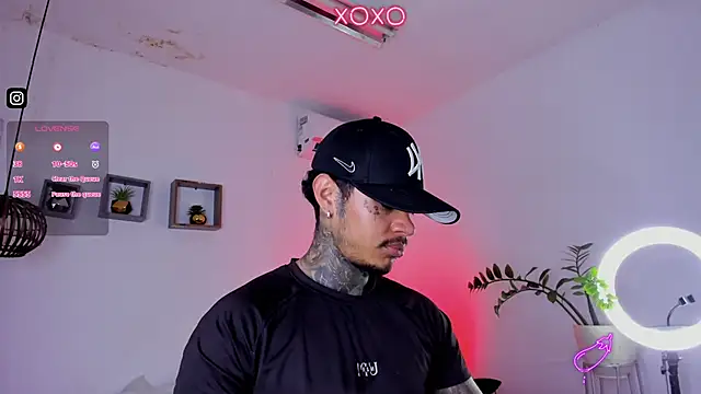 Snapshot of JordanSmiith_ chatting on January 2025 09:01:01 PM JordanSmiith online show from January 2025 09:01:01 PM