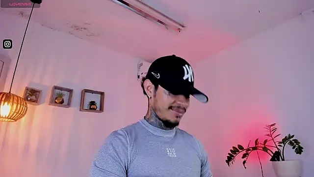 Snapshot of JordanSmiith_ chatting on January 2025 09:00:01 PM JordanSmiith online show from January 2025 09:00:01 PM