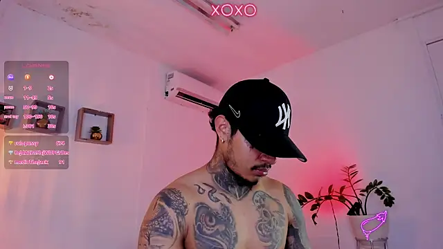 Snapshot of JordanSmiith_ chatting on January 2025 12:05:01 AM JordanSmiith online show from January 2025 12:05:01 AM