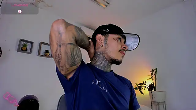 Snapshot of JordanSmiith_ chatting on February 2025 08:14:02 PM JordanSmiith online show from February 2025 08:14:02 PM