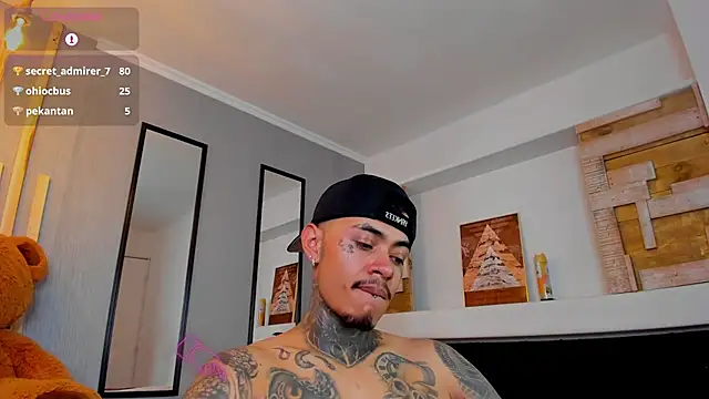 Snapshot of JordanSmiith_ chatting on March 2025 06:40:02 PM JordanSmiith online show from March 2025 06:40:02 PM