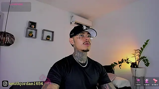 Snapshot of JordanSmiith_ chatting on March 2025 09:26:02 PM JordanSmiith online show from March 2025 09:26:02 PM