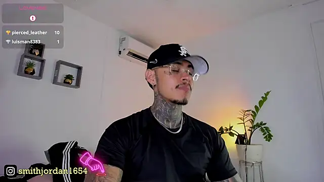 Snapshot of JordanSmiith_ chatting on March 2025 12:32:01 AM JordanSmiith online show from March 2025 12:32:01 AM