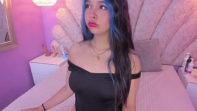 chloe watson  online show from January 2025 08:37:02 PM