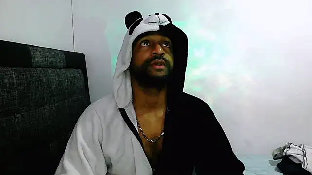 bbcblackhot34 online show from February 2025 02:18:01 AM