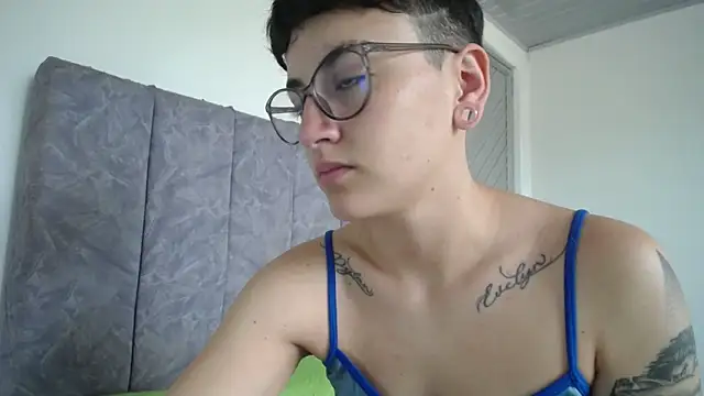 linda 33 online show from March 2026 12:32:01 PM