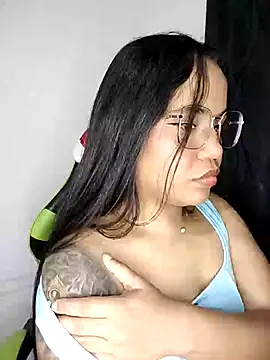 leila 22 online show from December 2024 12:30:02 AM