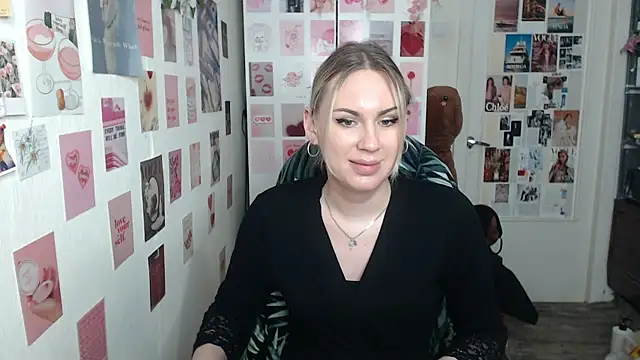 CapriScorpion online show from March 2025 04:10:01 PM