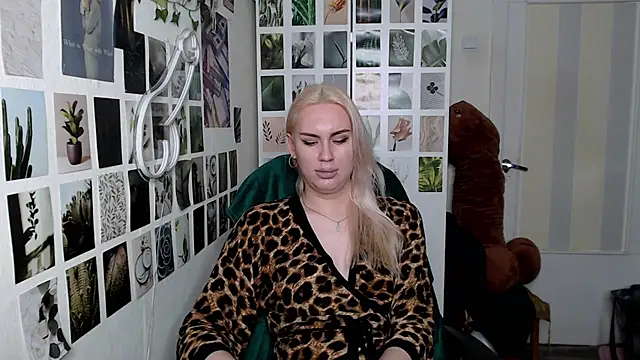 CapriScorpion online show from October 2025 01:21:01 PM