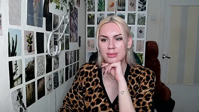 CapriScorpion online show from October 2025 12:23:02 PM