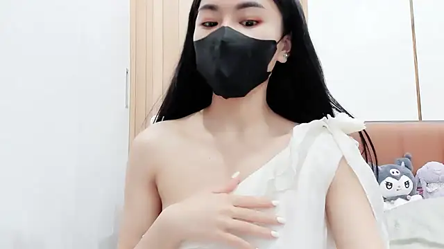 Snapshot of Lita-Julia chatting on December 2024 11:34:02 PM Lita-Julia online show from December 2024 11:34:02 PM