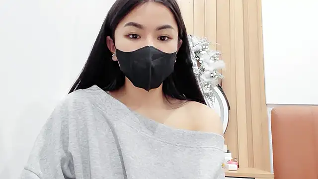 Snapshot of Lita-Julia chatting on January 2025 05:21:01 PM Lita-Julia online show from January 2025 05:21:01 PM