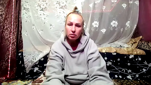 Alina Night 777 online show from November 2025 02:39:01 PM