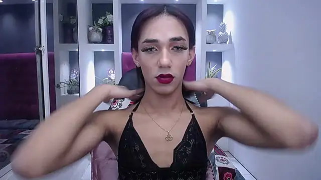 Snapshot of KatrinaQueen1 chatting on February 2025 07:07:01 AM KatrinaQueen1 online show from February 2025 07:07:01 AM