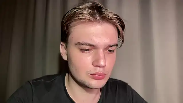 Snapshot of superfluboy_ chatting on February 2025 09:15:01 PM superfluboy online show from February 2025 09:15:01 PM