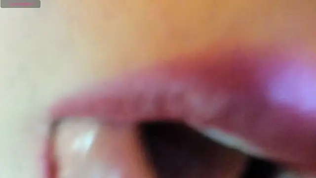 Snapshot of queen_fetish chatting on September 2025 04:34:02 PM queen fetish online show from September 2025 04:34:02 PM