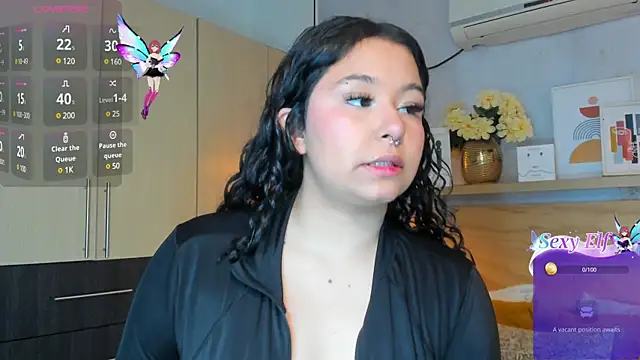Atenea cuteee online show from January 2025 07:07:02 PM
