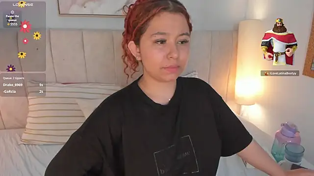 Atenea cuteee online show from April 2026 07:45:01 AM