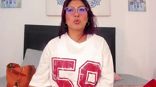 Snapshot of evelynjohnsoon chatting on March 2025 01:07:02 PM evelynjohnsoon online show from March 2025 01:07:02 PM