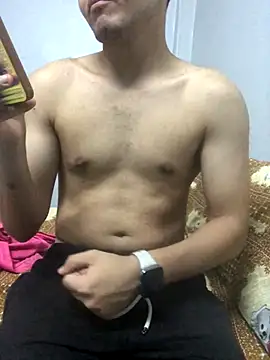 Snapshot of Arabian-B chatting on October 2025 10:05:02 AM Arabian-B online show from October 2025 10:05:02 AM